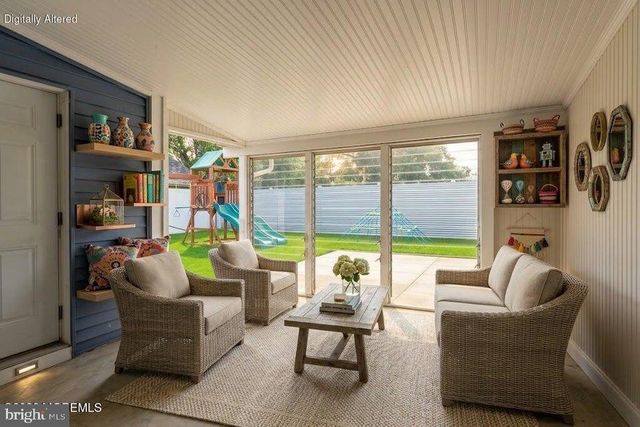 9 HEDGE ST, Toms River, NJ 08753
