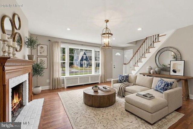 9 HEDGE ST, Toms River, NJ 08753