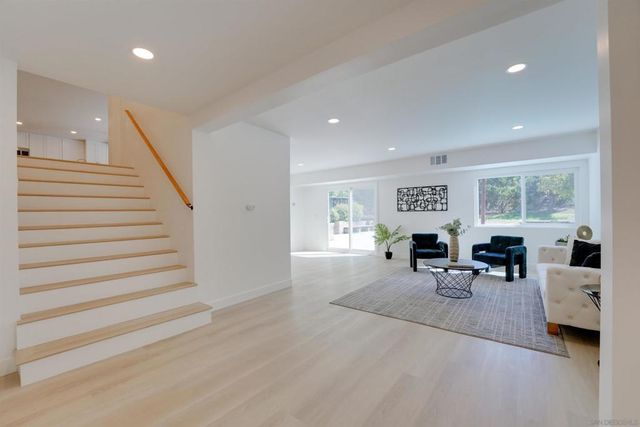 14911 Espola Rd, Poway, CA 92064