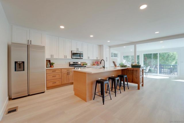 14911 Espola Rd, Poway, CA 92064