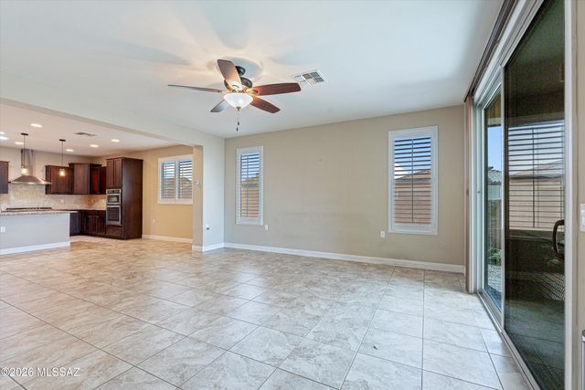 10088 S Black Surrey Drive, Vail, AZ 85641