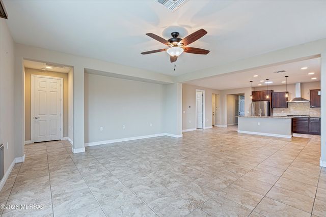 10088 S Black Surrey Drive, Vail, AZ 85641