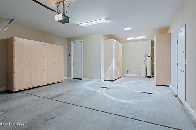 10088 S Black Surrey Drive, Vail, AZ 85641