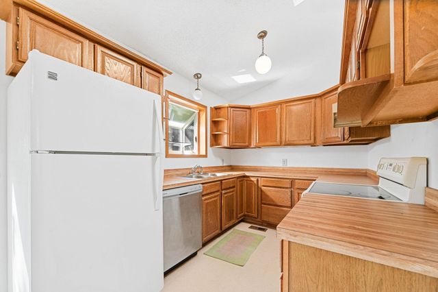 10029 W Dora, Wichita, KS 67209