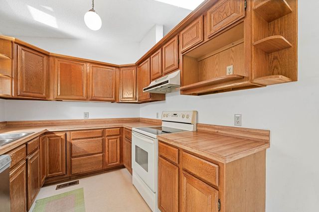 10029 W Dora, Wichita, KS 67209