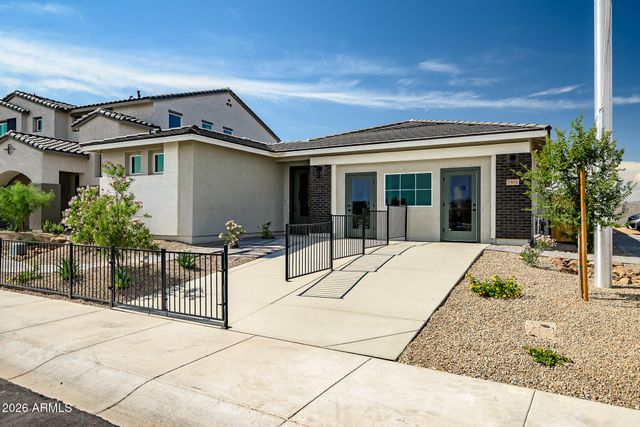 2827 E Pollo Avenue, San Tan Valley, AZ 85143