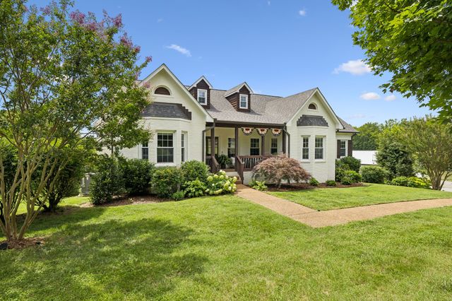 6429 Trails End Rd, College Grove, TN 37046