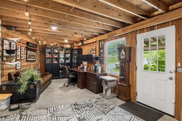 6429 Trails End Rd, College Grove, TN 37046