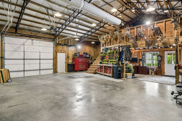 6429 Trails End Rd, College Grove, TN 37046