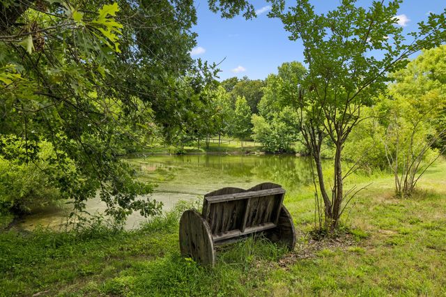 6429 Trails End Rd, College Grove, TN 37046