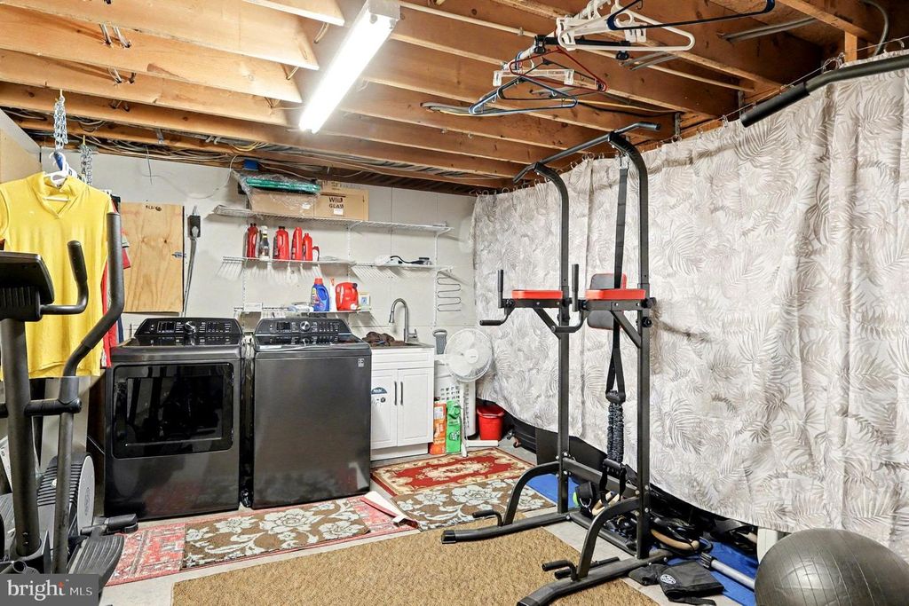 3606 CANOE BIRCH CT, Fairfax, VA 22033