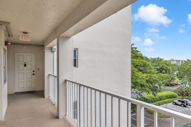 3080 N Course Drive 501, Pompano Beach, FL 33069