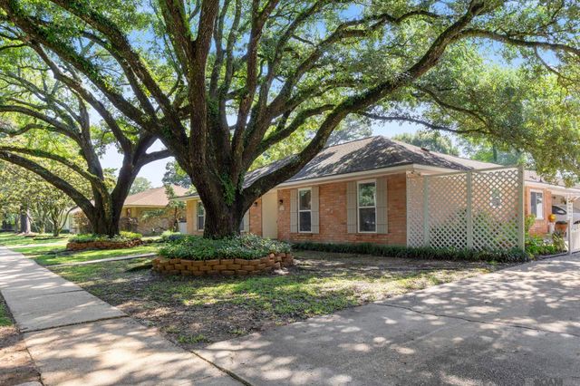 348 Chippenham Dr, Baton Rouge, LA 70808