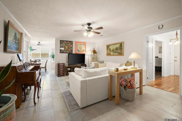 348 Chippenham Dr, Baton Rouge, LA 70808