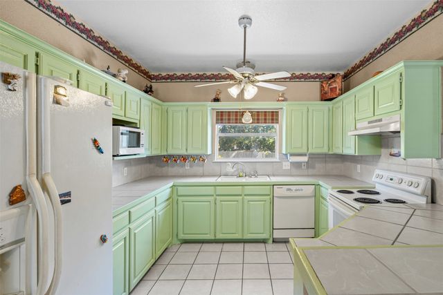 101 Black Forest Drive, Weatherford, TX 76086