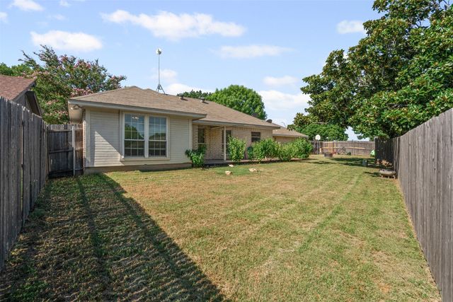 101 Black Forest Drive, Weatherford, TX 76086
