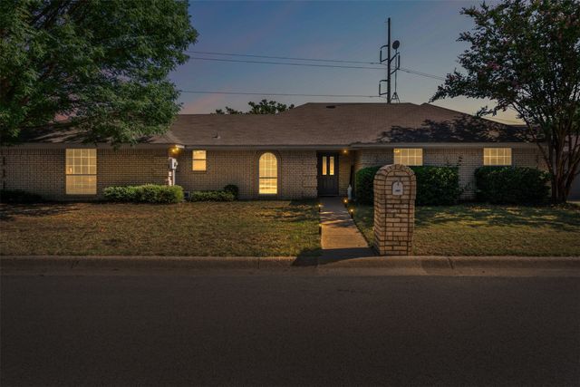101 Black Forest Drive, Weatherford, TX 76086