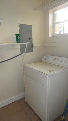 700 N 70th Ave 700, Hollywood, FL 33024