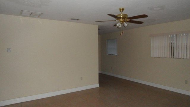 700 N 70th Ave 700, Hollywood, FL 33024