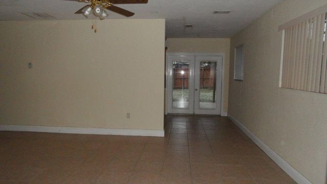 700 N 70th Ave 700, Hollywood, FL 33024