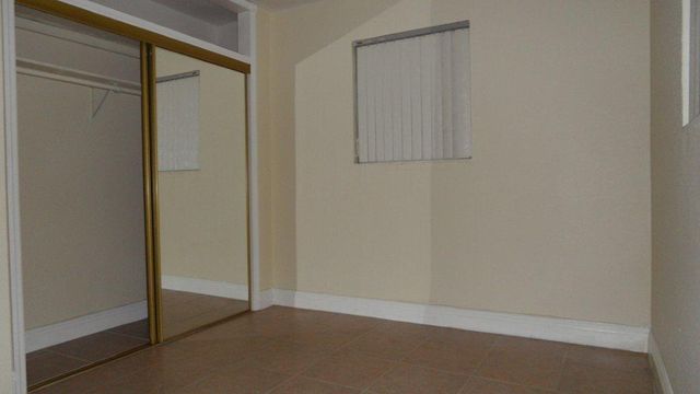 700 N 70th Ave 700, Hollywood, FL 33024