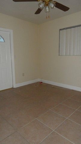 700 N 70th Ave 700, Hollywood, FL 33024