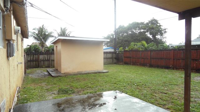 700 N 70th Ave 700, Hollywood, FL 33024