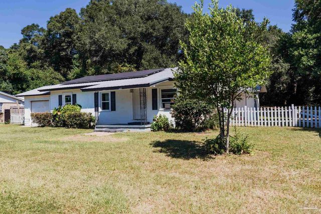 6500 Sanders St, Milton, FL 32570