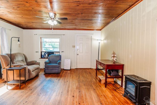 6500 Sanders St, Milton, FL 32570