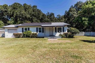6500 Sanders St, Milton, FL 32570