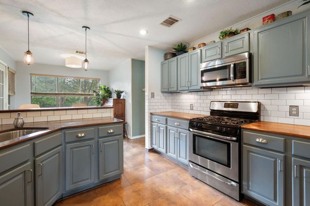 113 Arikara ST, Buda, TX 78610