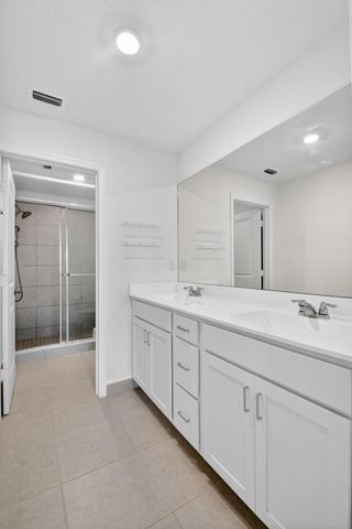 6933 N Harbours Edge Avenue, Lake Worth, FL 33467