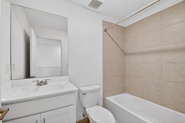 6933 N Harbours Edge Avenue, Lake Worth, FL 33467