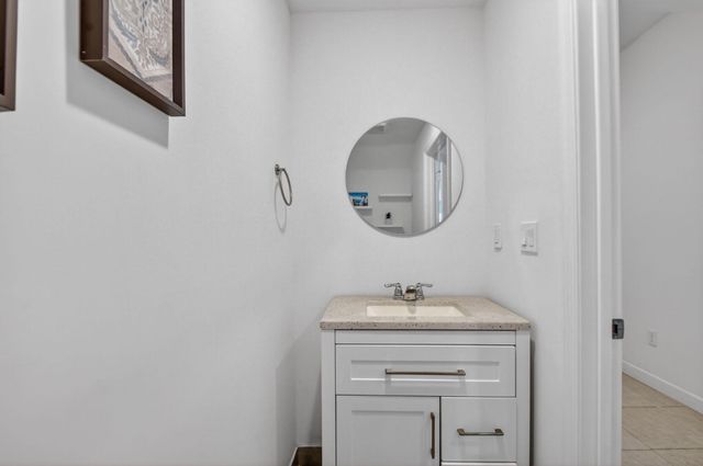 6933 N Harbours Edge Avenue, Lake Worth, FL 33467