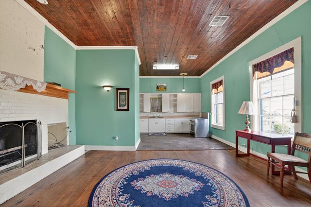 400 S Main ST, Belton, TX 76513