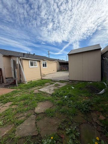 9623 Empire Rd., Oakland, CA 49603