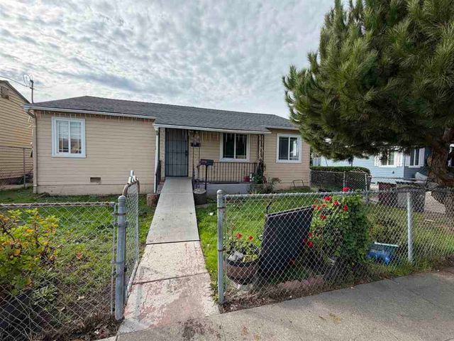 9623 Empire Rd., Oakland, CA 49603