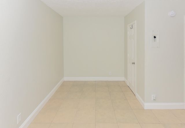 605 N Federal Highway 8, Lake Worth Beach, FL 33460