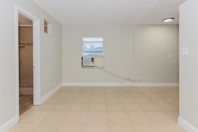 605 N Federal Highway 8, Lake Worth Beach, FL 33460