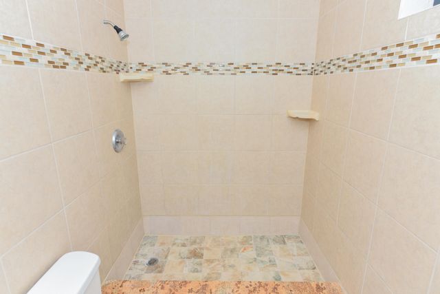 605 N Federal Highway 8, Lake Worth Beach, FL 33460