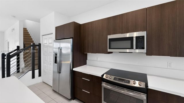 10467 NW 82nd St 10, Doral, FL 33178