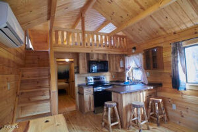 2949 Highway 321, Parrottsville, TN 37843