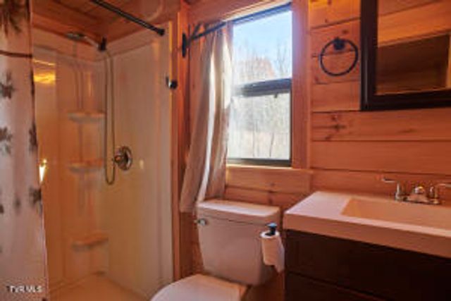 2949 Highway 321, Parrottsville, TN 37843