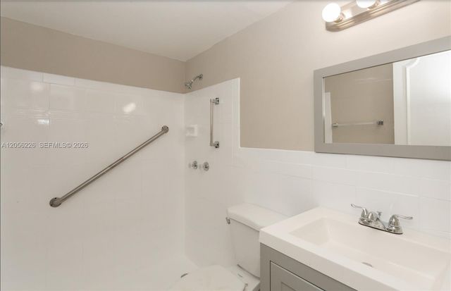 2145 Pierce Street 218, Hollywood, FL 33020