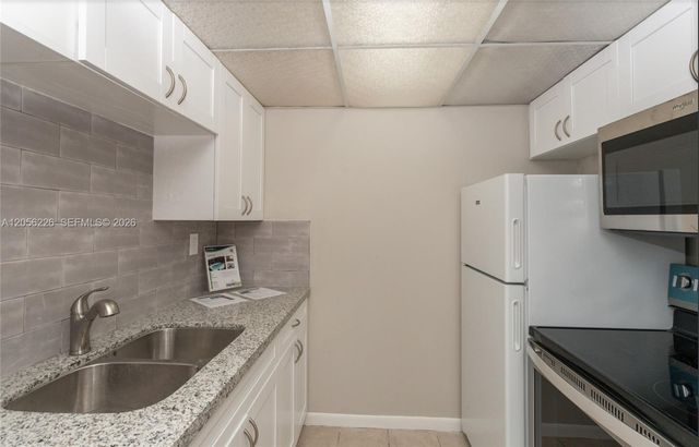 2145 Pierce Street 218, Hollywood, FL 33020
