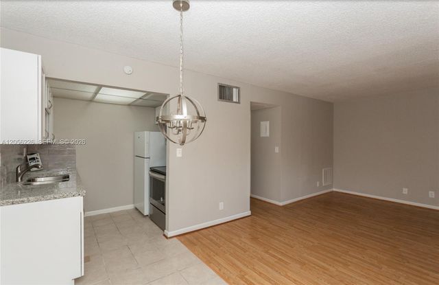 2145 Pierce Street 218, Hollywood, FL 33020