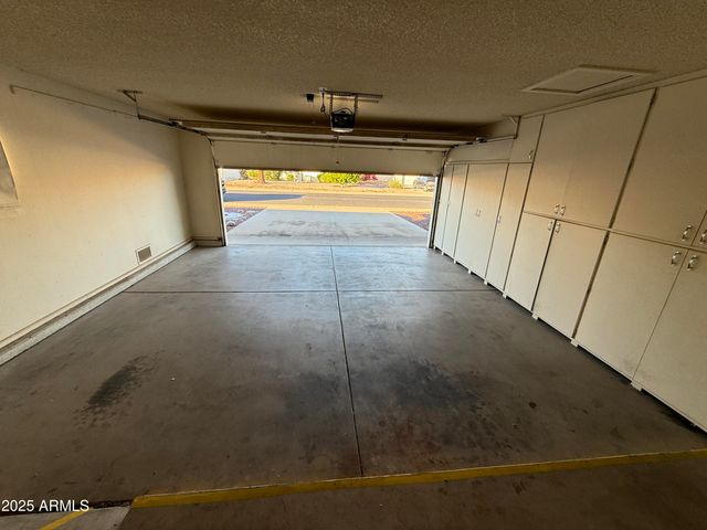 9929 W OAK RIDGE Drive, Sun City, AZ 85351