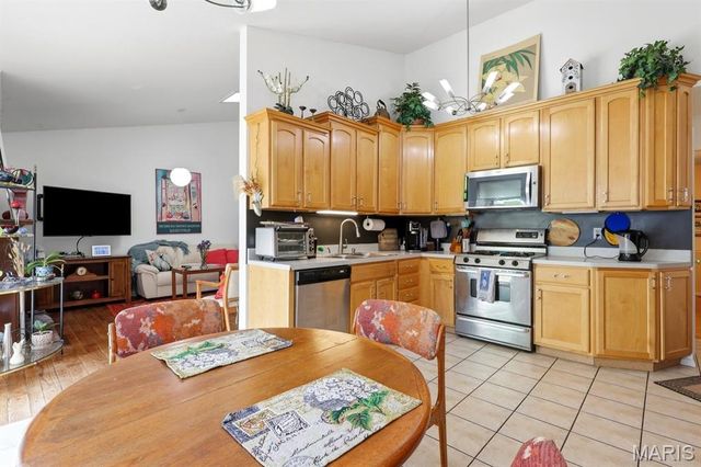 12080 Spruce Haven Drive, Creve Coeur, MO 63146