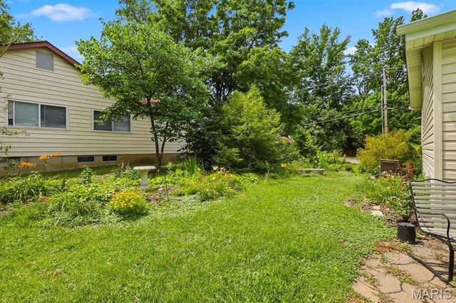 12080 Spruce Haven Drive, Creve Coeur, MO 63146