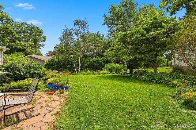 12080 Spruce Haven Drive, Creve Coeur, MO 63146